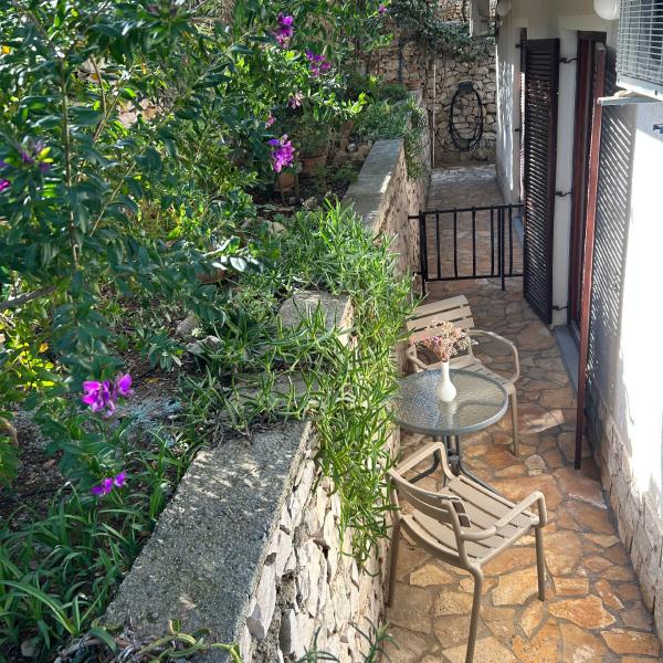 Vila Tina Standard Patio 1920x1280 4