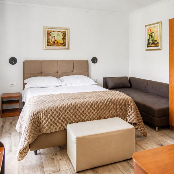 Vila Tina Economy 2