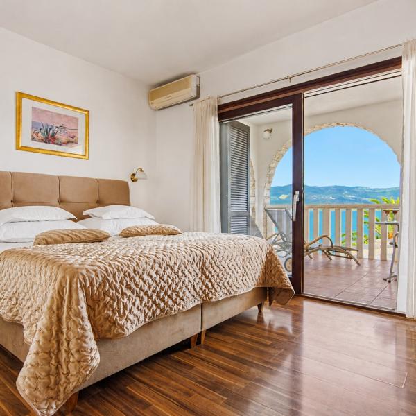 Vila Tina Superior Main